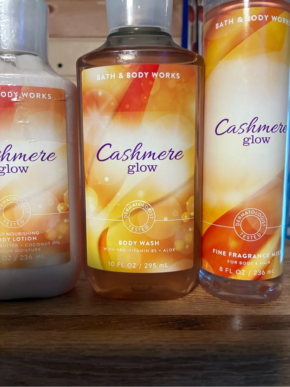 Bath & Body Works Cashmere Glow Body Care Set - Orange